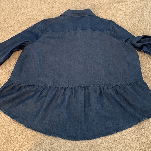 Jean Button-Down - Picture 8 of 8